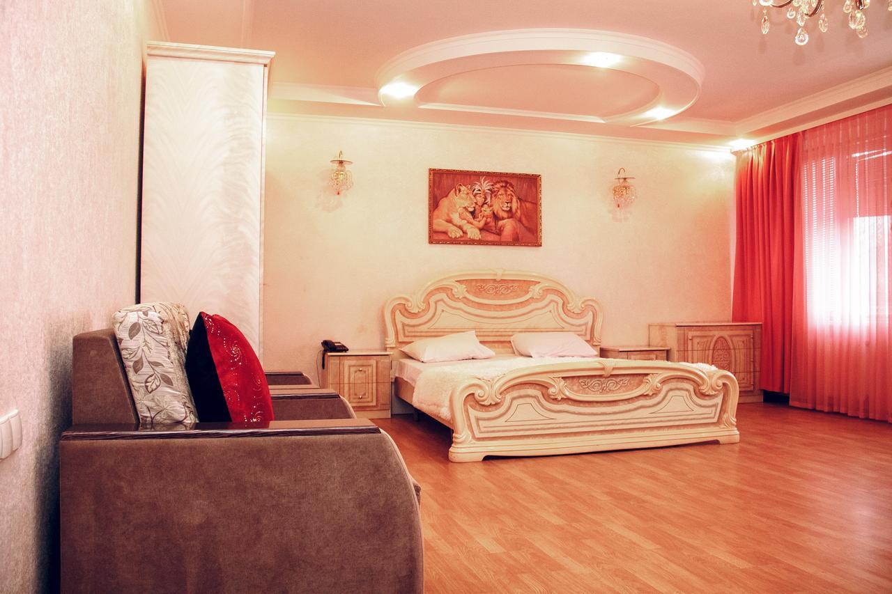 Hotel Gold Lion Κισινάου Εξωτερικό φωτογραφία