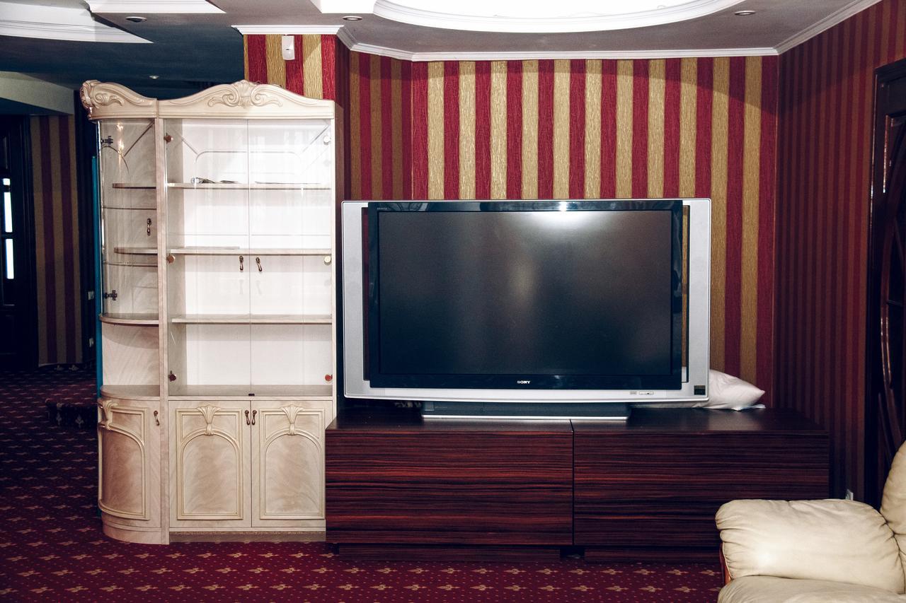 Hotel Gold Lion Κισινάου Εξωτερικό φωτογραφία