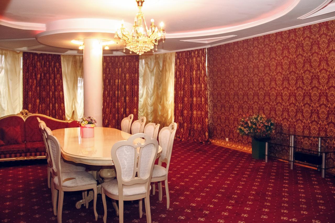 Hotel Gold Lion Κισινάου Εξωτερικό φωτογραφία