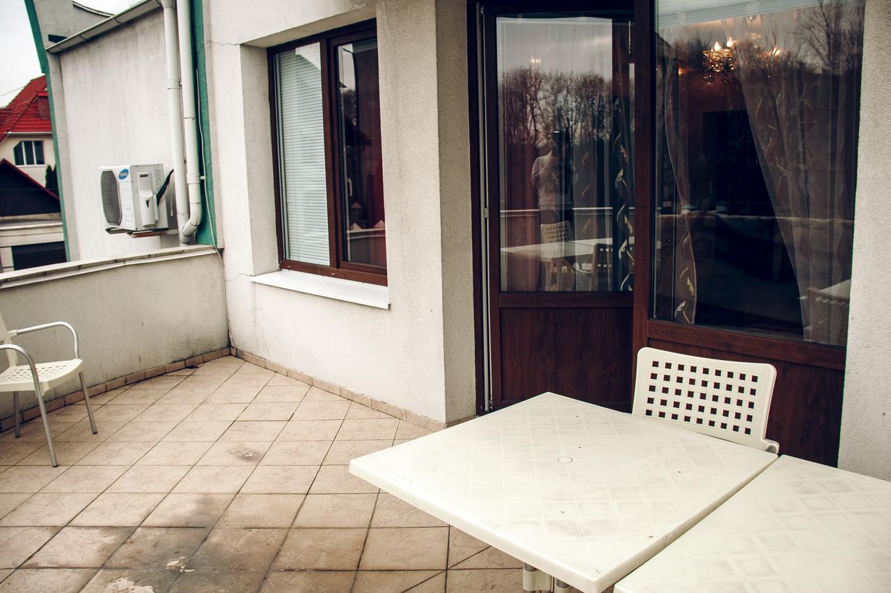 Hotel Gold Lion Κισινάου Εξωτερικό φωτογραφία