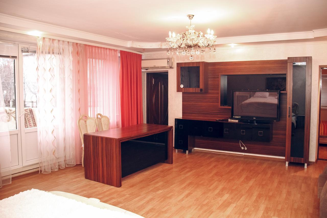 Hotel Gold Lion Κισινάου Εξωτερικό φωτογραφία
