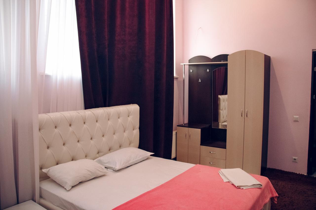 Hotel Gold Lion Κισινάου Εξωτερικό φωτογραφία