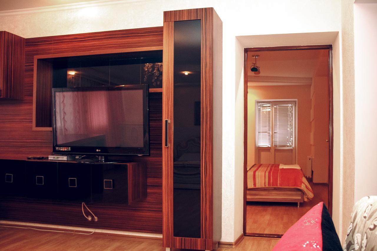 Hotel Gold Lion Κισινάου Εξωτερικό φωτογραφία