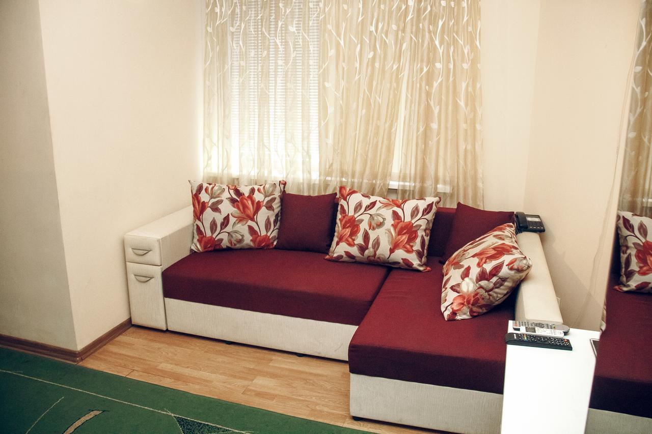 Hotel Gold Lion Κισινάου Εξωτερικό φωτογραφία