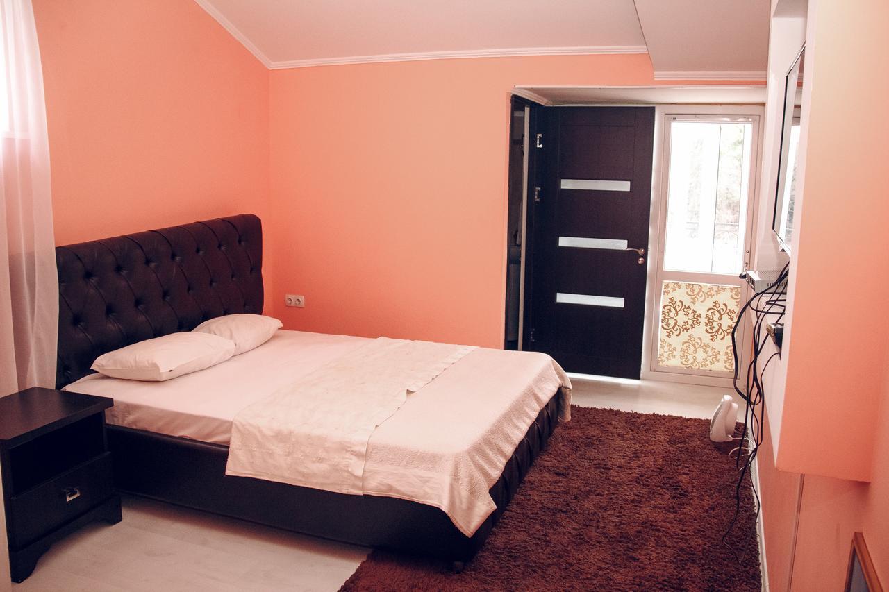 Hotel Gold Lion Κισινάου Εξωτερικό φωτογραφία
