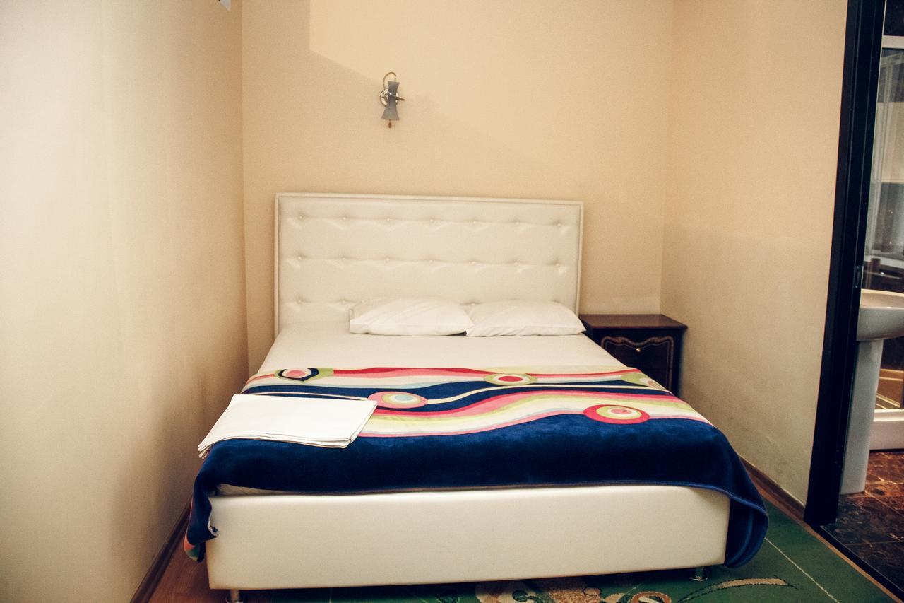 Hotel Gold Lion Κισινάου Εξωτερικό φωτογραφία