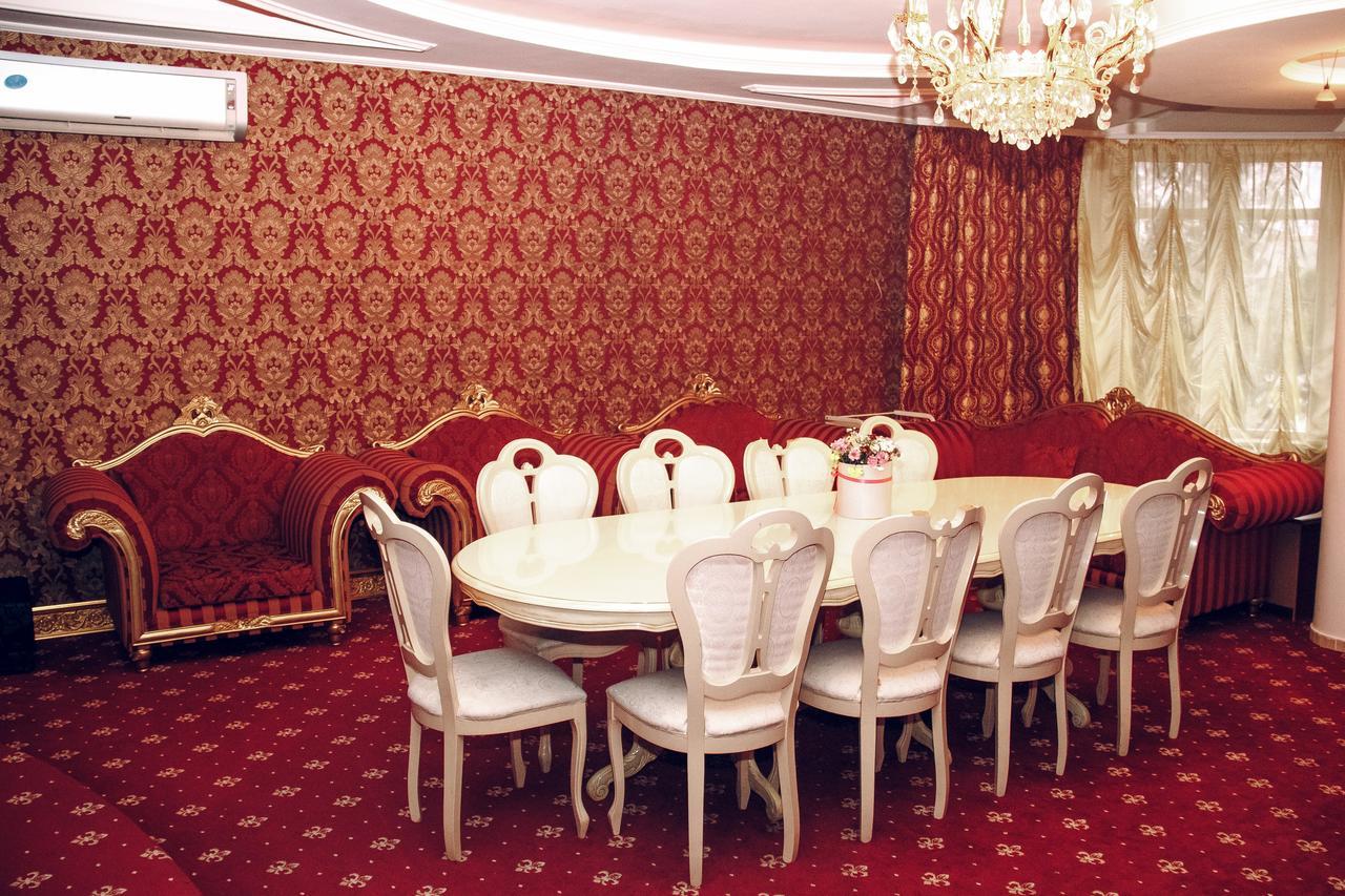 Hotel Gold Lion Κισινάου Εξωτερικό φωτογραφία